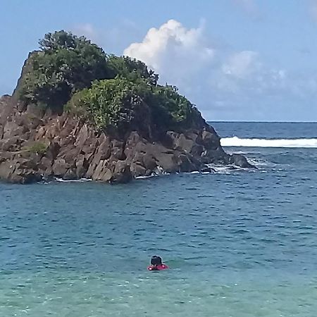 Josurfinn, Puraran Beach Baras  Exteriér fotografie